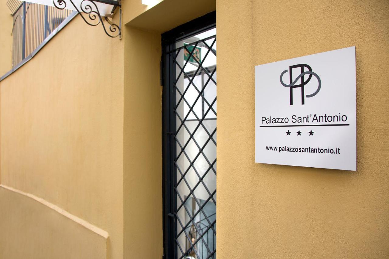 Palazzo Sant'Antonio Hotel Naples Luaran gambar